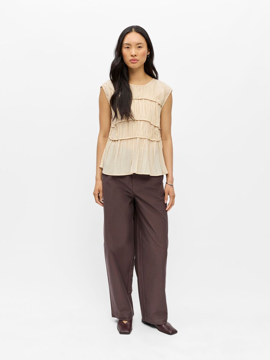 Carousel image - RUFFLED SLEEVELESS BLOUSE, Macadamia | 4
