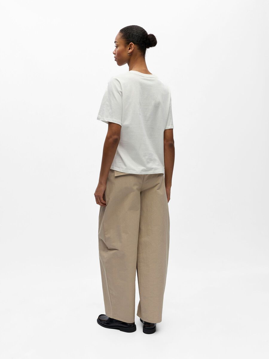 Product carousel image - BASIC T-SHIRT, Cloud Dancer | 2