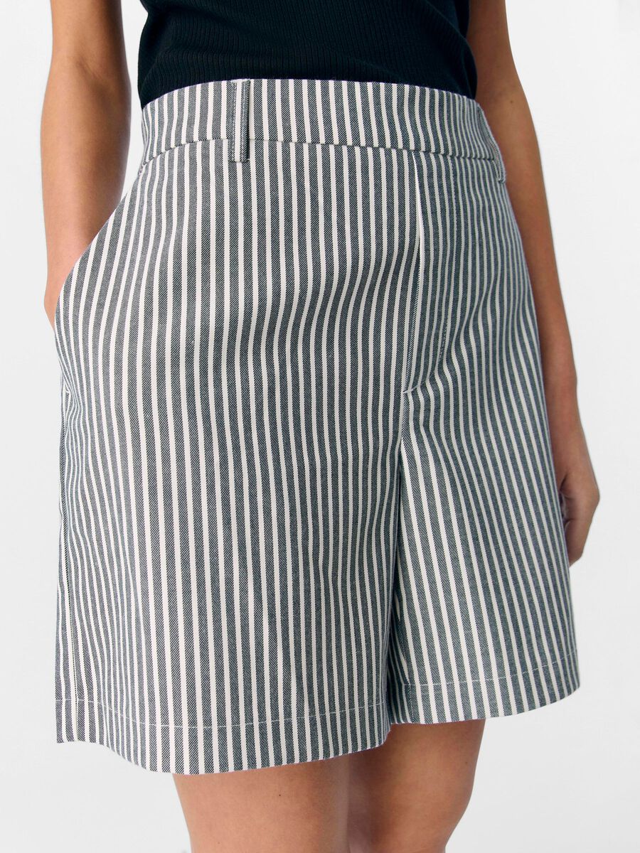 Carousel image - SHORTSIT, Cloud Dancer | 5