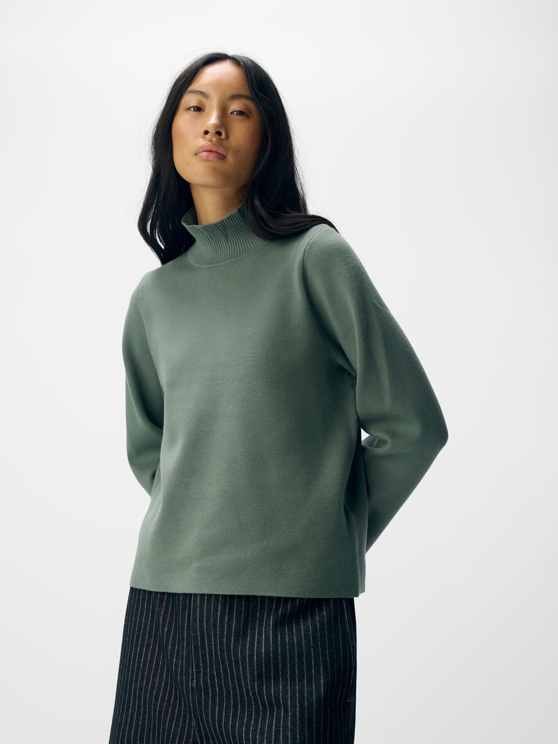 Carousel image - HIGH NECK PULLOVER, Laurel Wreath | 6
