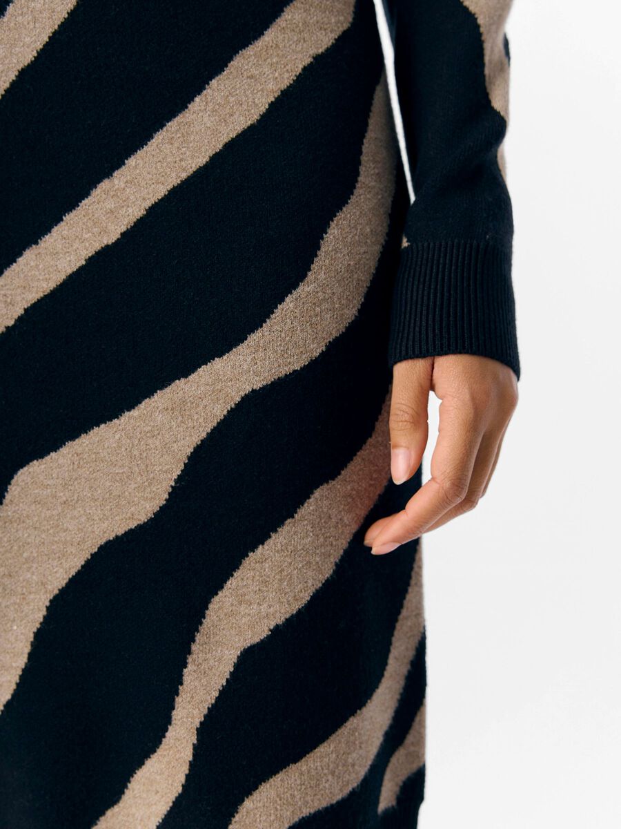 Product carousel image - OBJRAY STRIKKET KJOLE, Black | 3