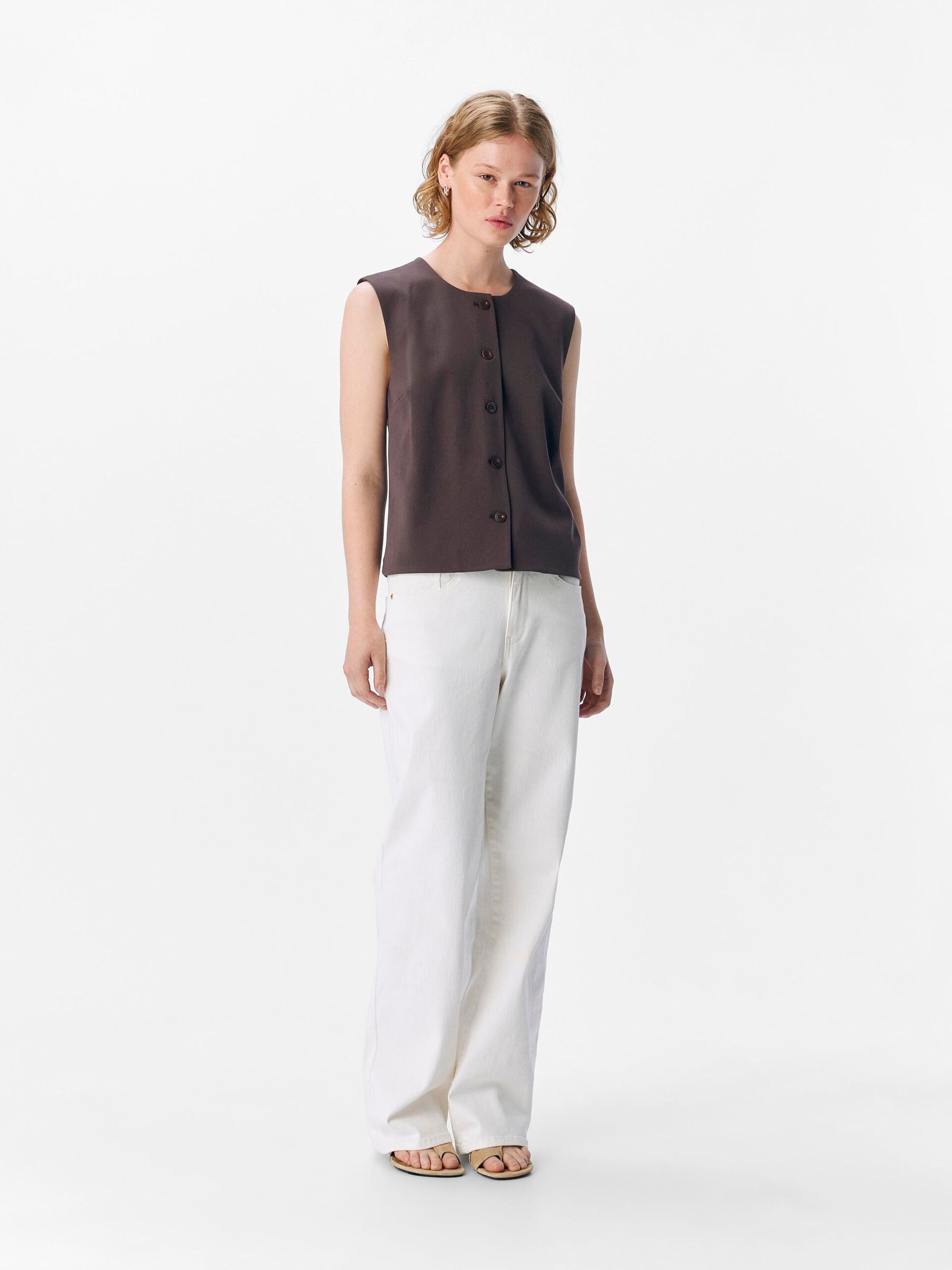 Carousel image - CAP SLEEVED WAISTCOAT, Seal Brown | 4