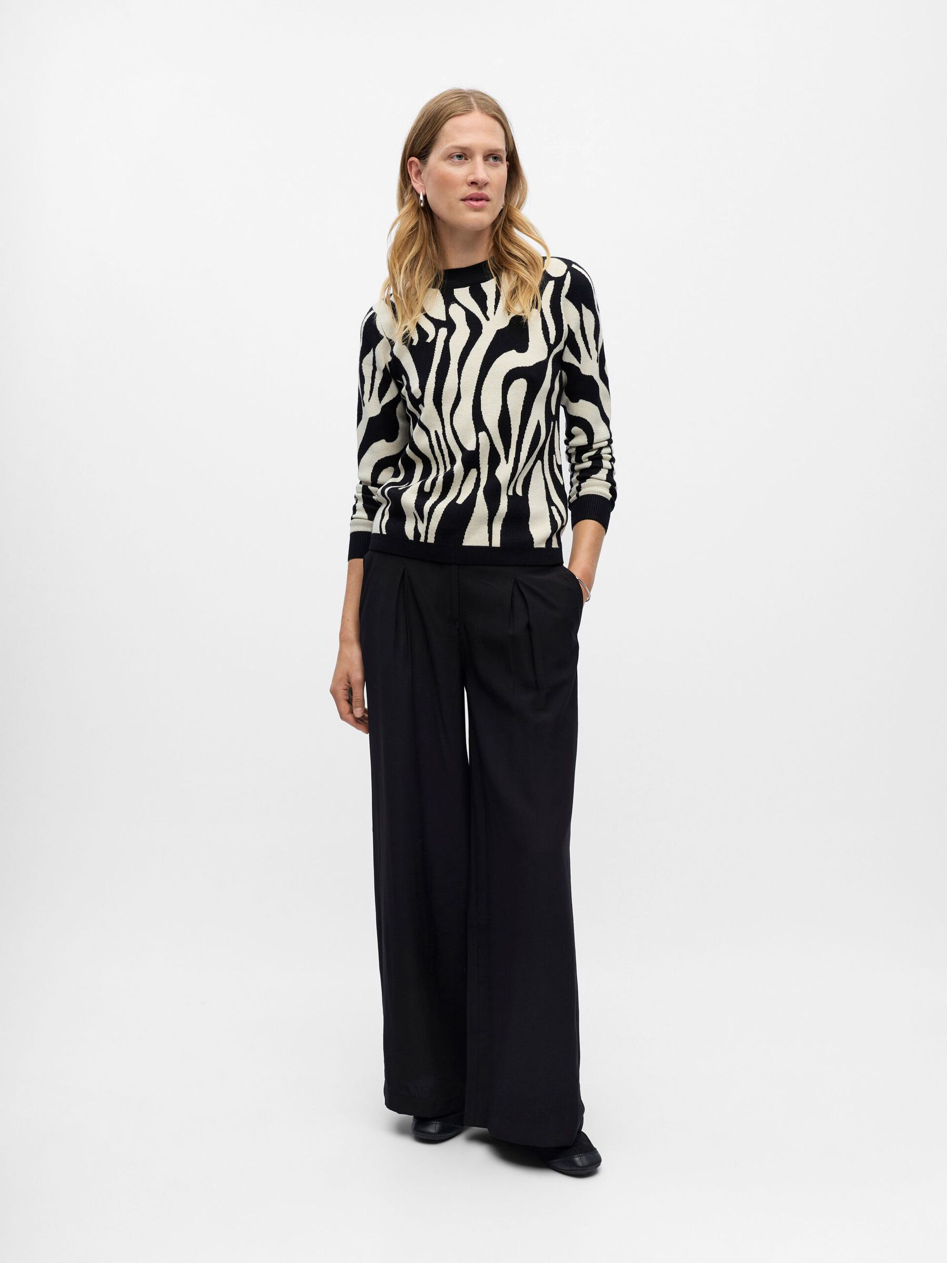 Carousel image - OBJRAY PULLOVER, Black | 4