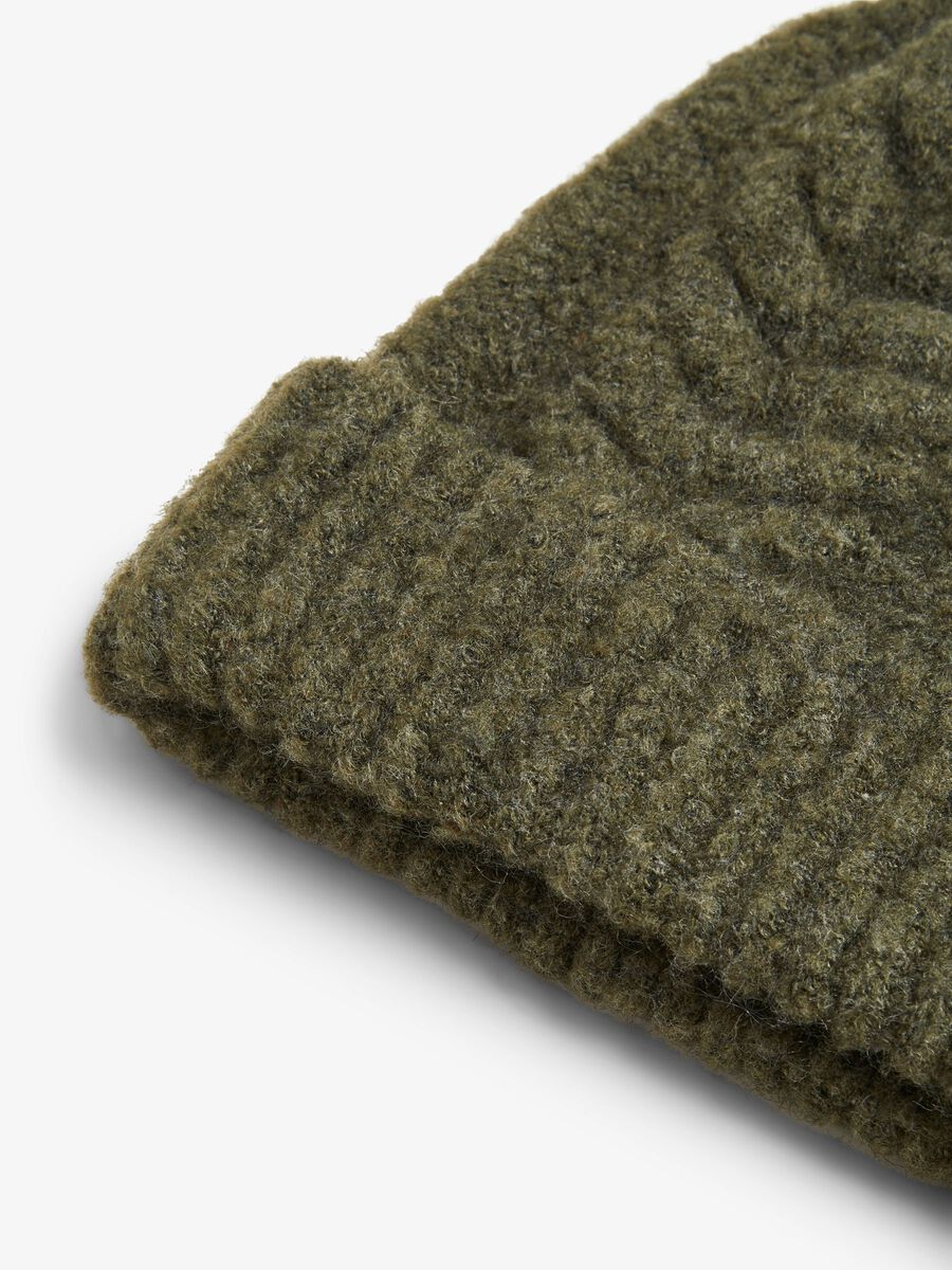 Carousel image - GEBREIDE MUTS, Forest Night | 4