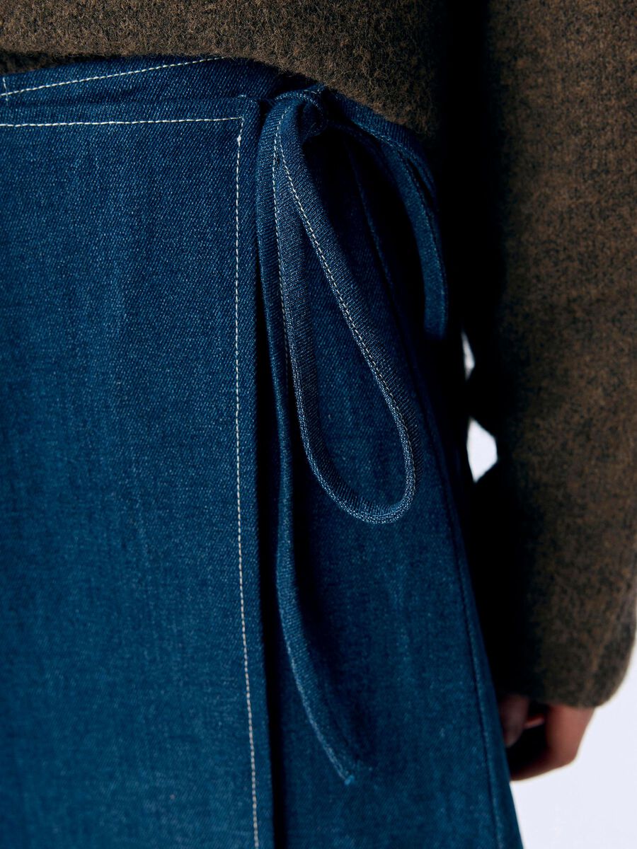 Product carousel image - DENIM OMSLAGSSKJØRT, Dark Medium Blue Denim | 5