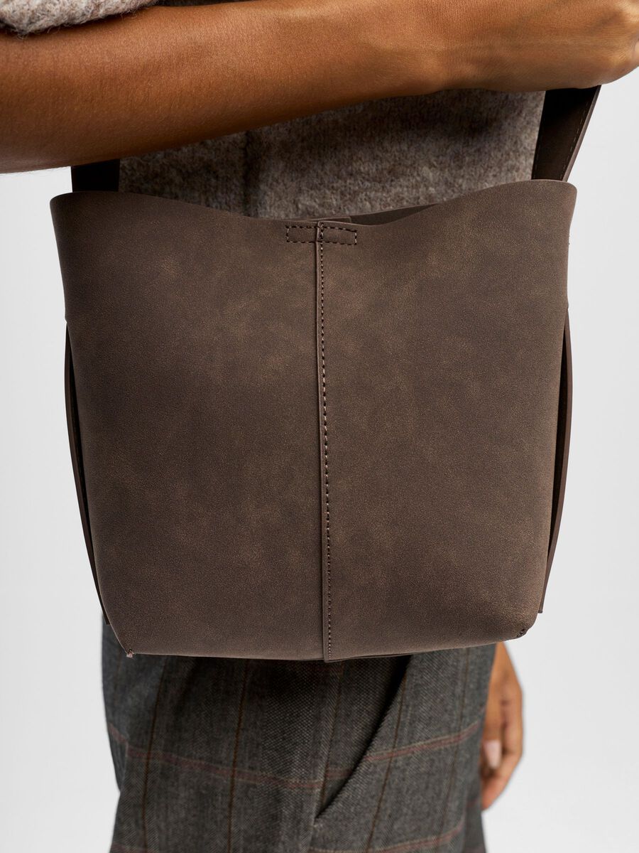 Product carousel image - KLEINE SCHULTERTASCHE, Seal Brown | 2