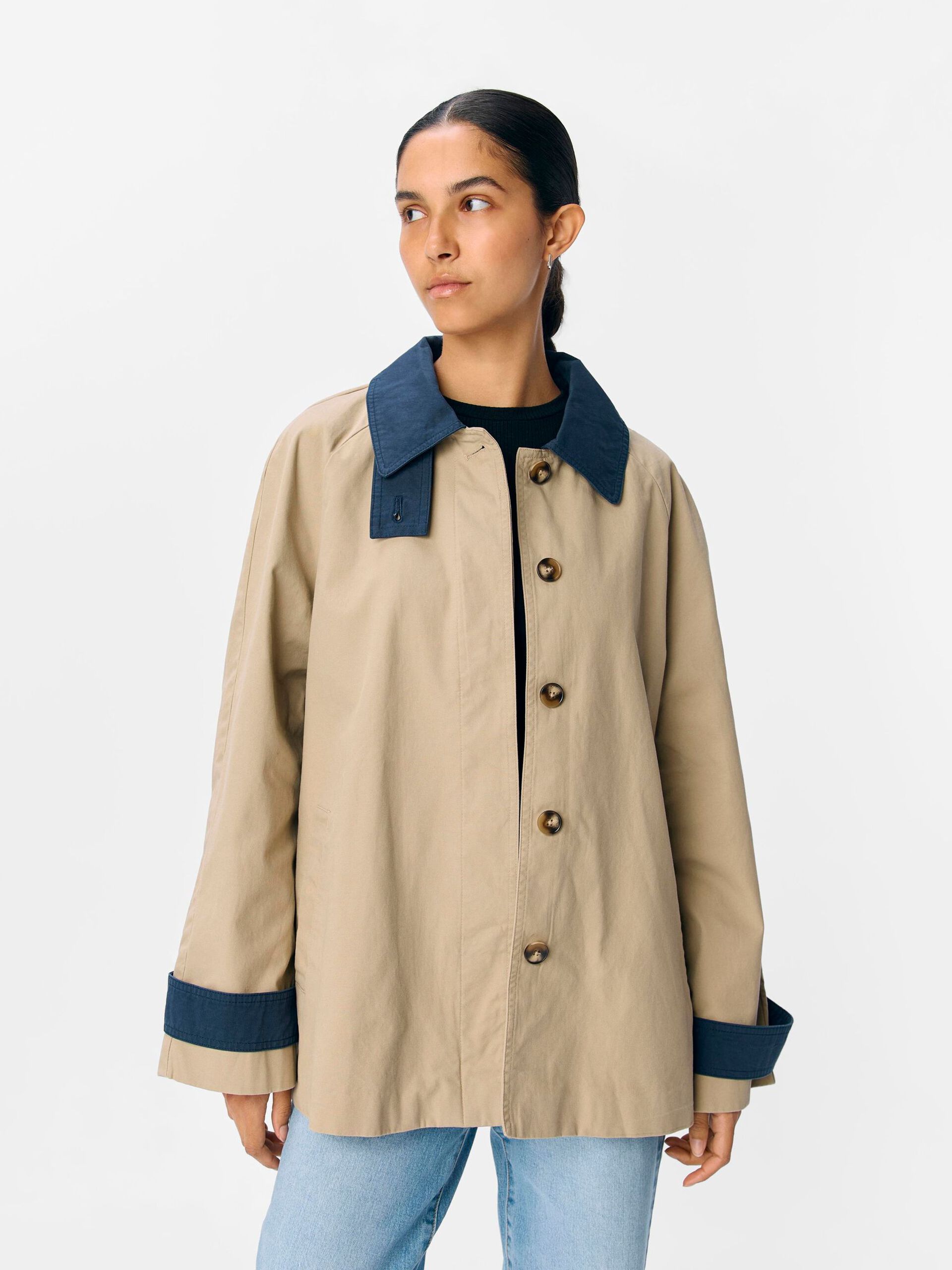 Carousel image - SHORT TRENCHCOAT, Twill | 5