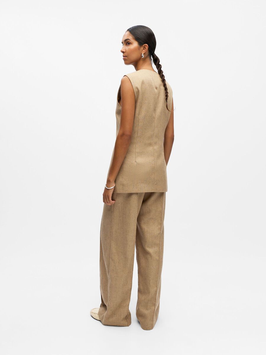 Product carousel image - DOBBELTRADET VEST, Tannin | 2