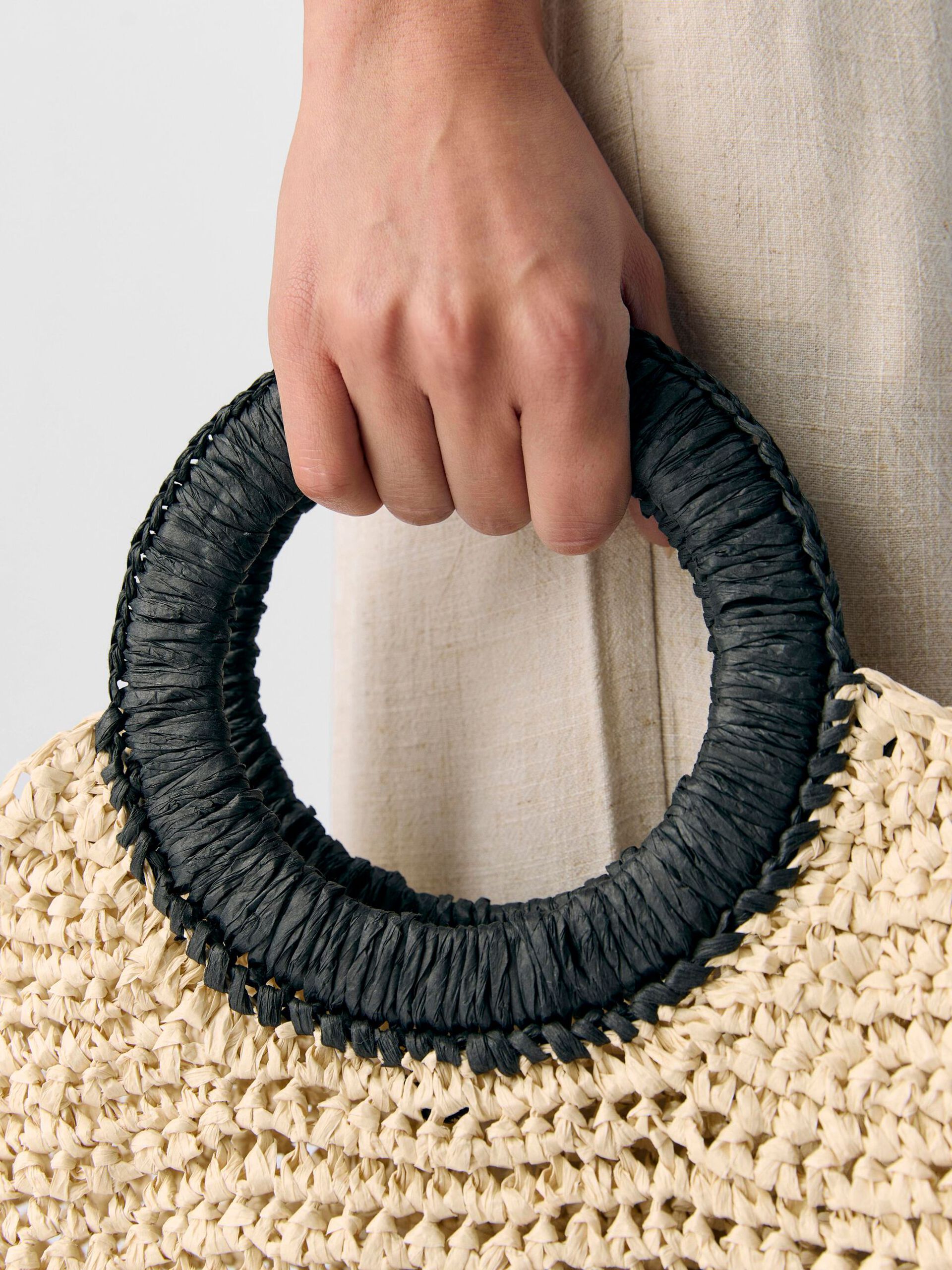 Carousel image - STRAW BAG, Sandshell | 3