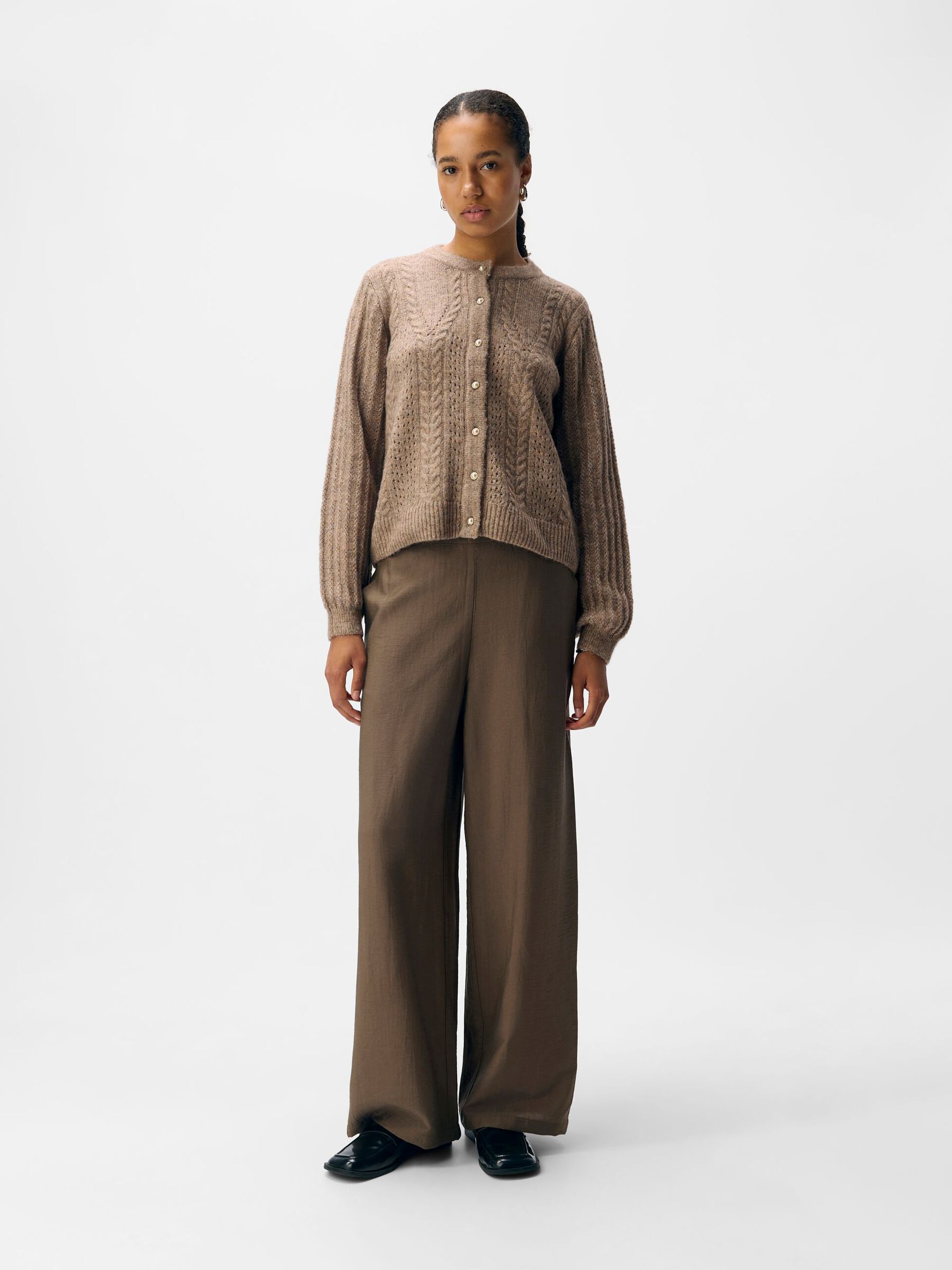 Carousel image - CABLE KNIT CARDIGAN, Desert Taupe | 4