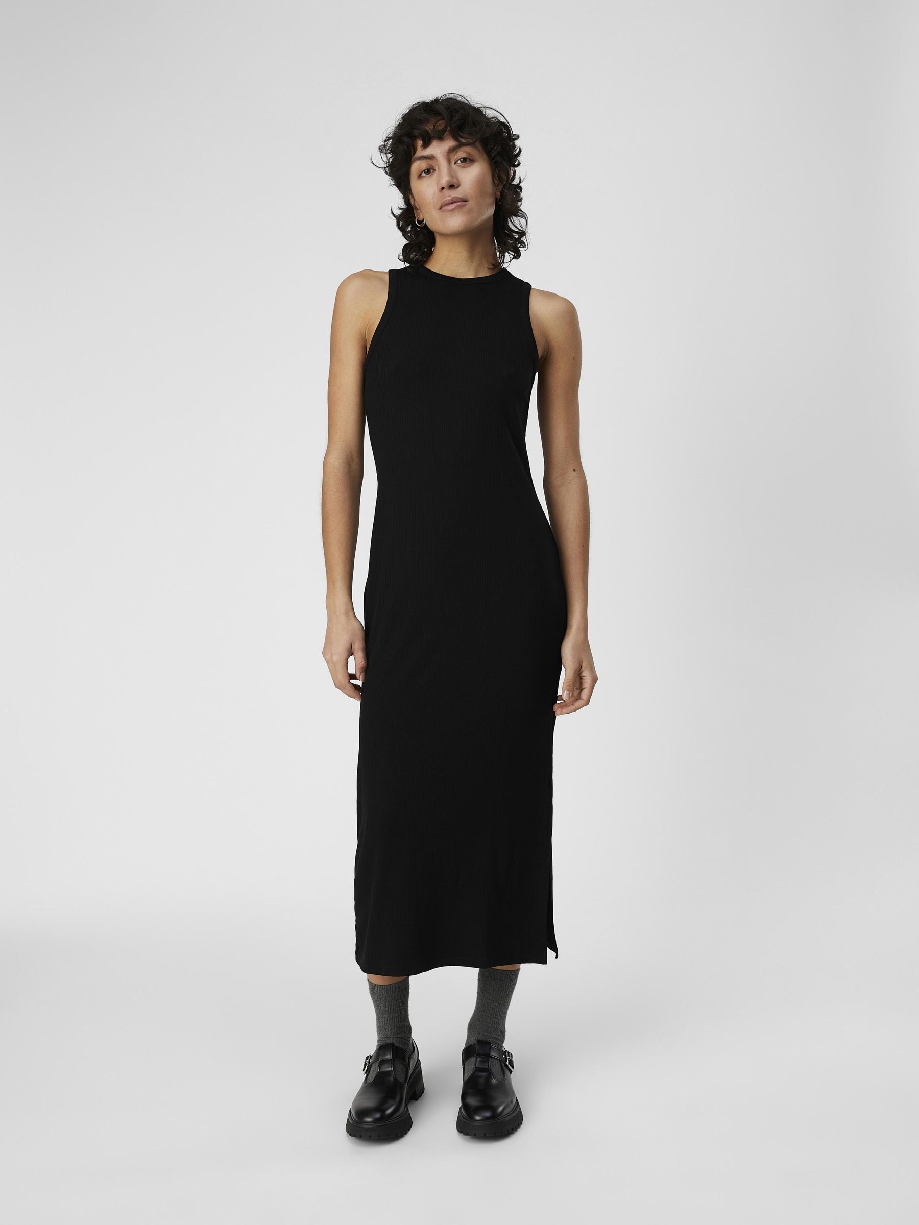RIBBED MAXI DRESS