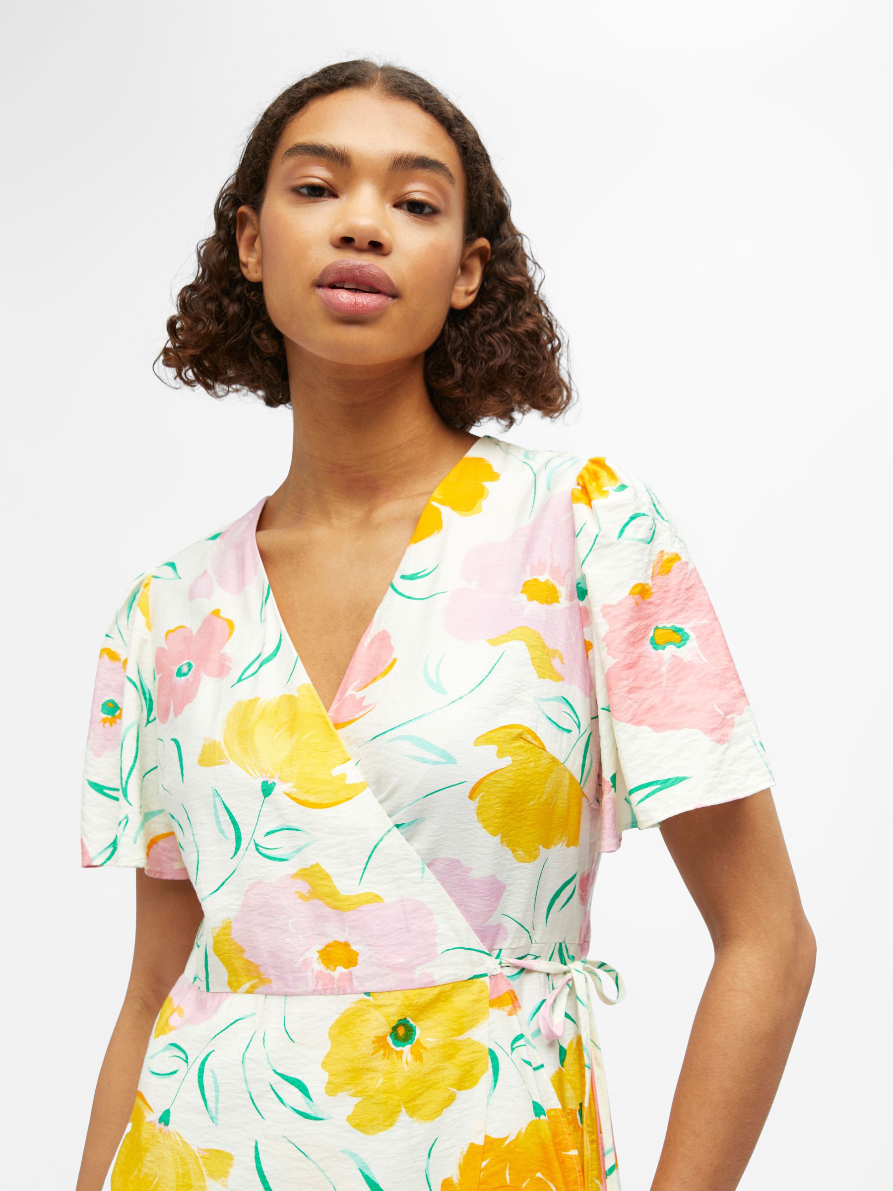 Mango floral hotsell wrap dress