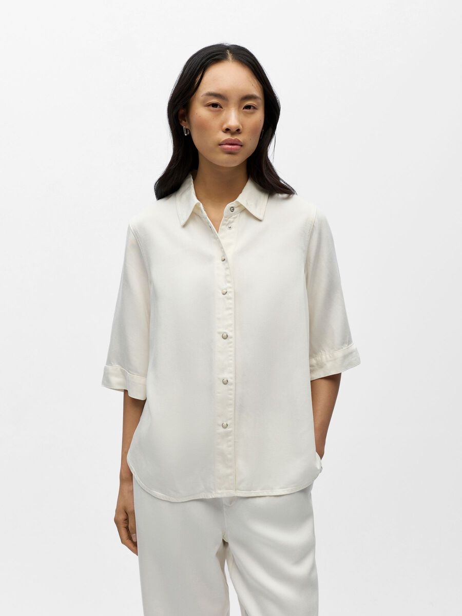 Product carousel image - SHORT-SLEEVED DENIM SHIRT, Cloud Dancer | 1