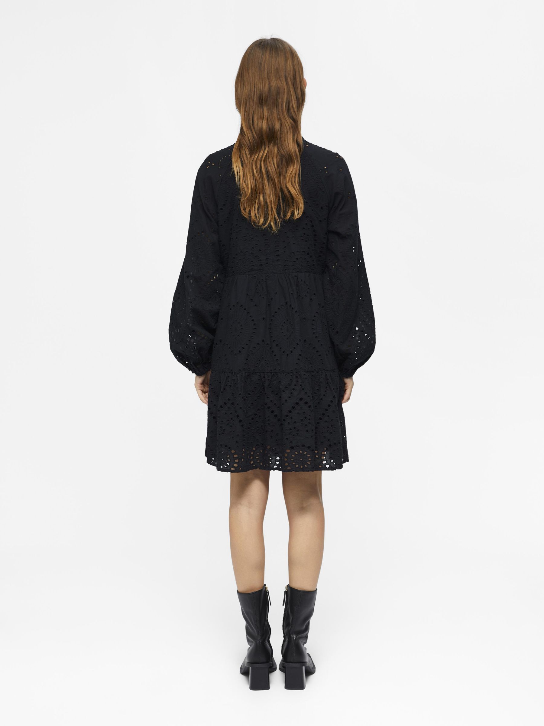 Broderie shop jurk zwart