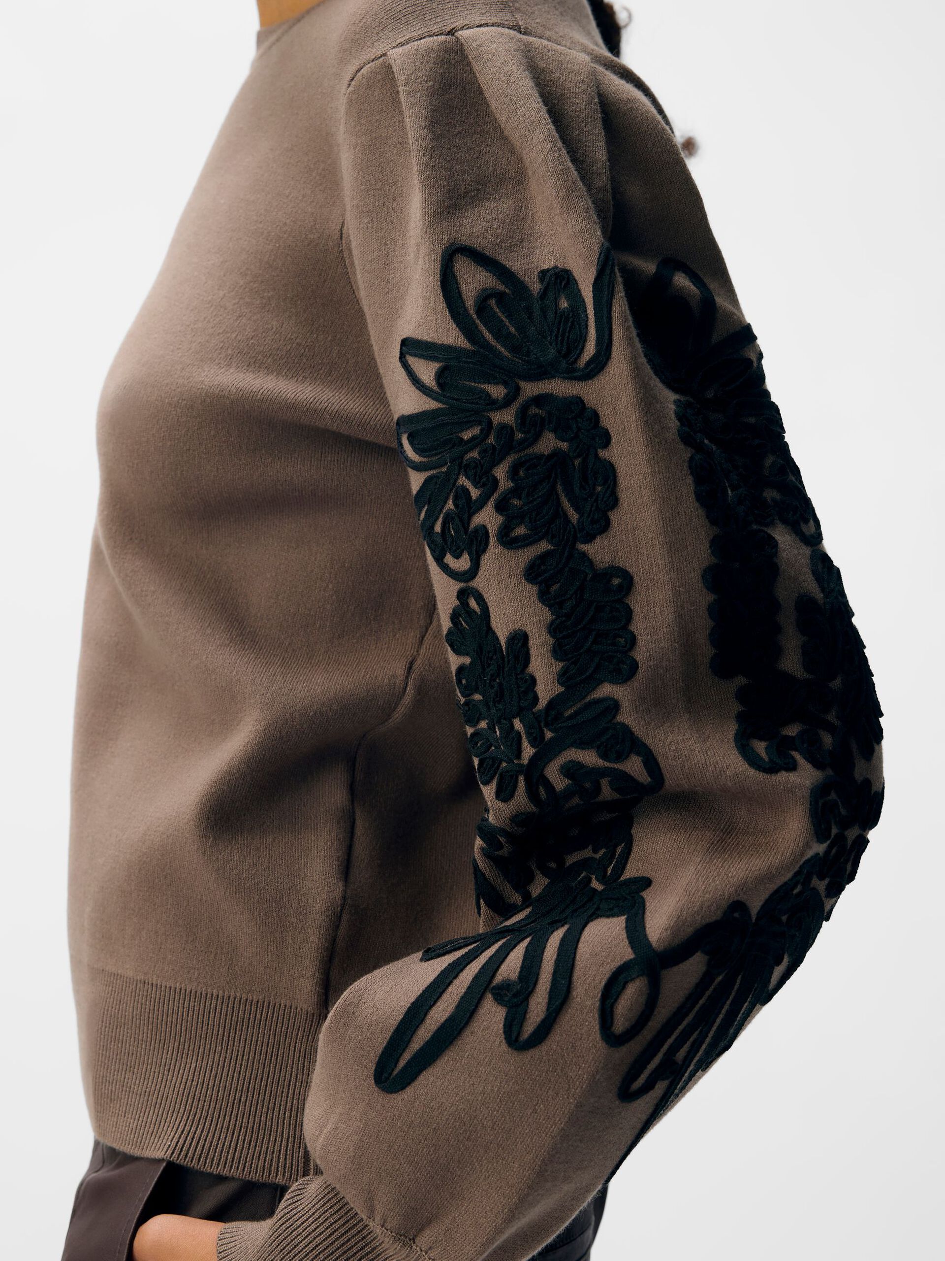Carousel image - OBJJOANA PULLOVER, Morel | 5