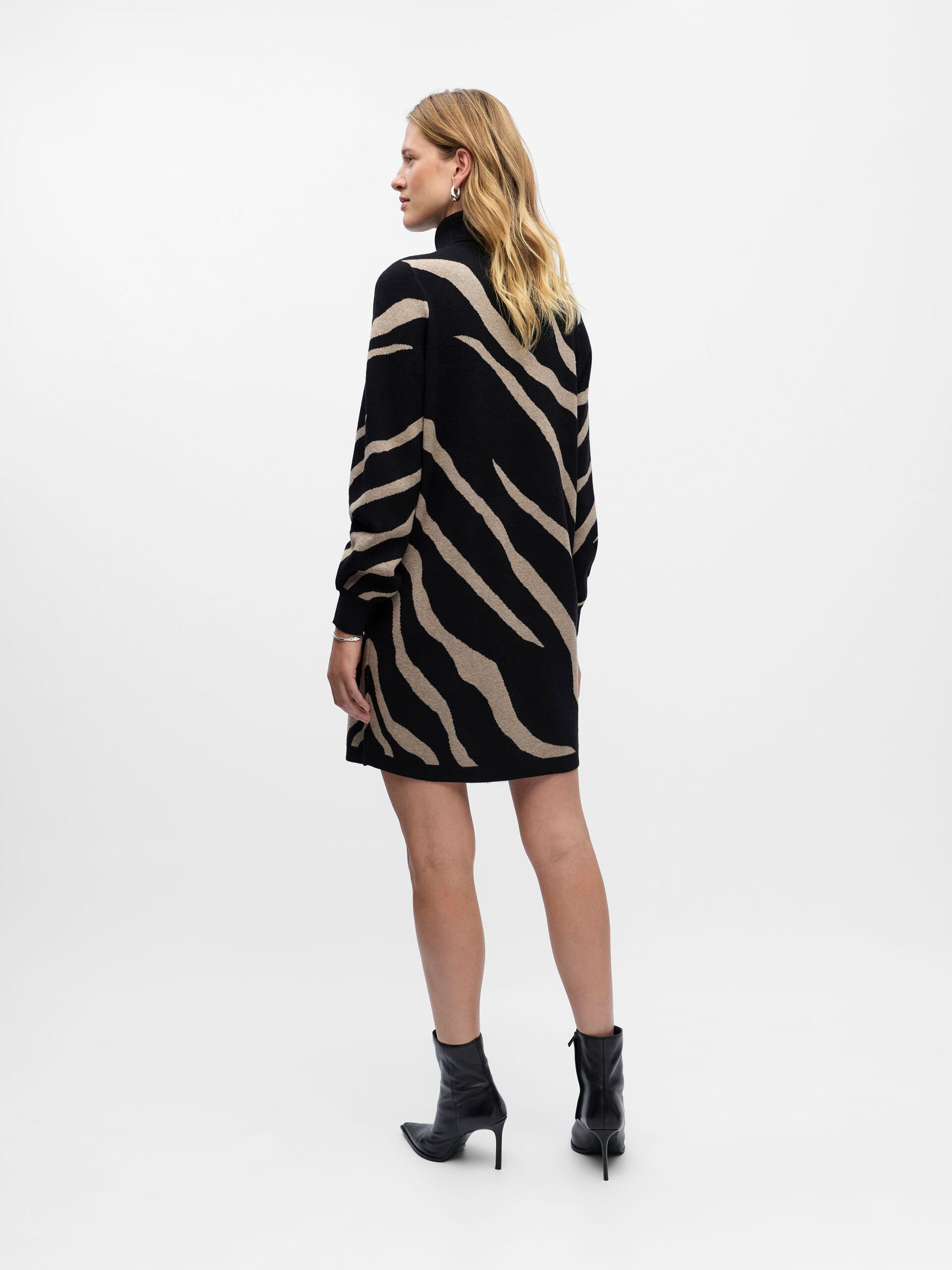Carousel image - OBJRAY KNITTED DRESS, Black | 3